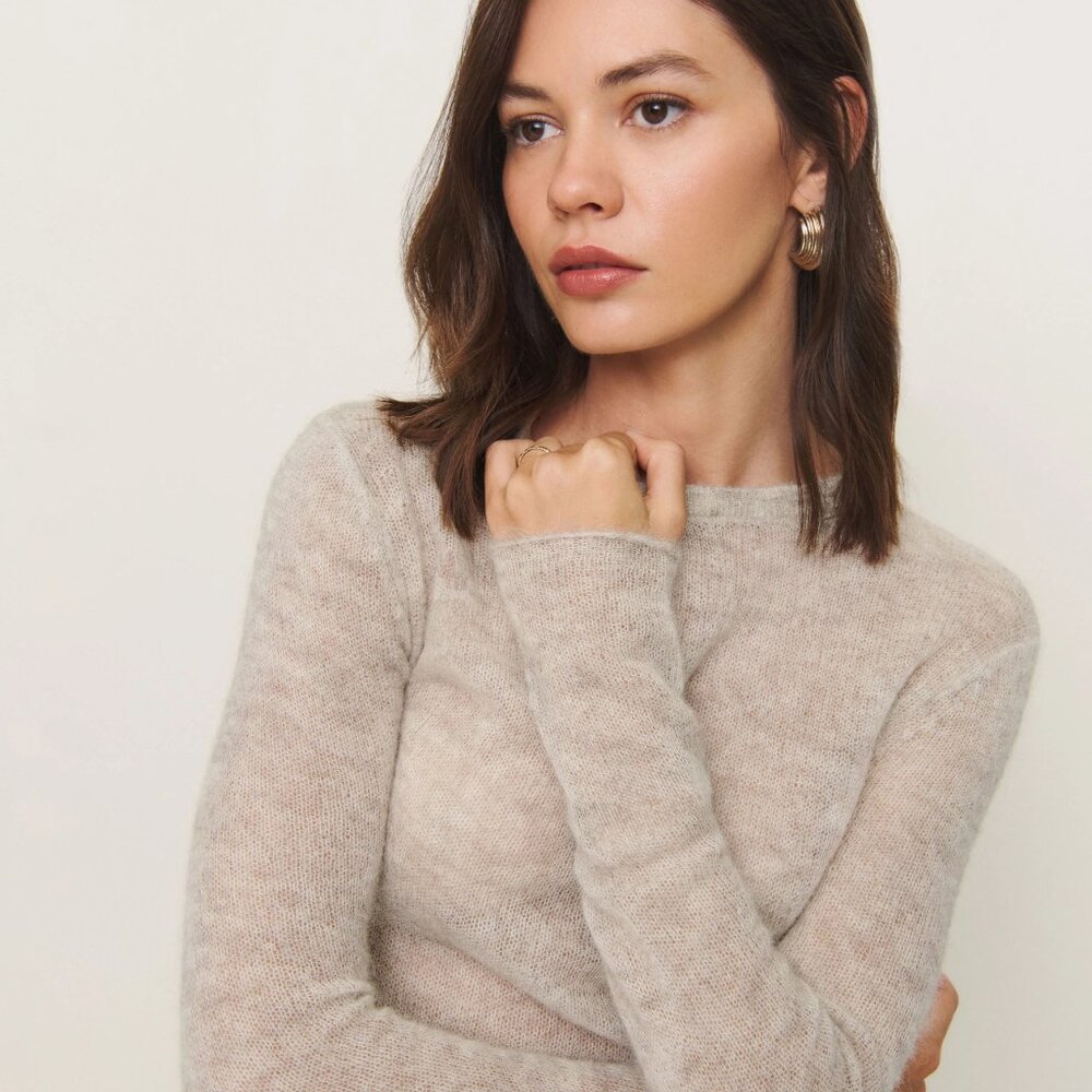Alice Sheer Alpaca Crew in Barley